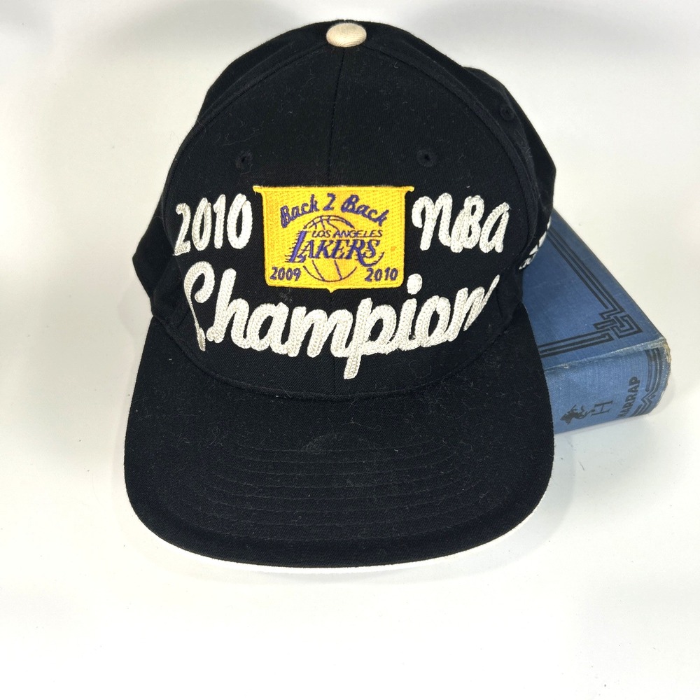 Los Angeles Lakers 2010 Back 2 Back Champions Hat Adidas 1 Size Flexfit